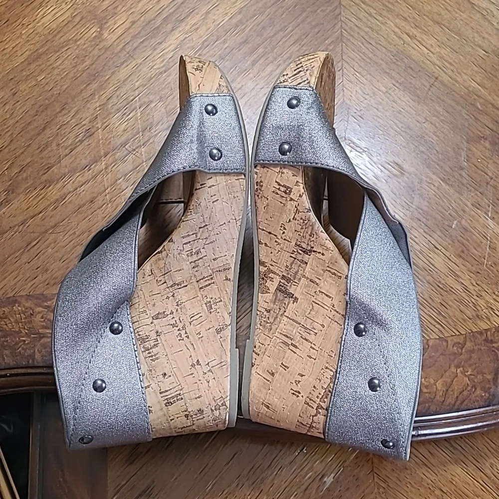 New! Montego Bay Club Womens 9.5 sparkly silver platform cork wedge sandals